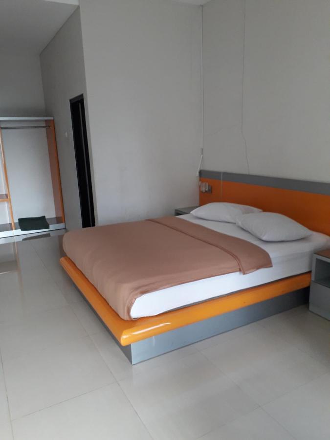 Surya Hotel & Resort Baturraden Exterior foto